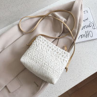 2021Womens Crossbody Bag Cute Lace Canvas Stitching Adjustable Leather Belt Shoulder Bag Wholesale 2021 New Fashion Female Bags