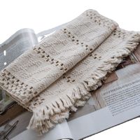 Dinning table decoration Table Runner Modern Solid White Cotton Thread Stitching Woven Tassel Table Runners For Home Party Tea Coffee Table Decor Natural Material