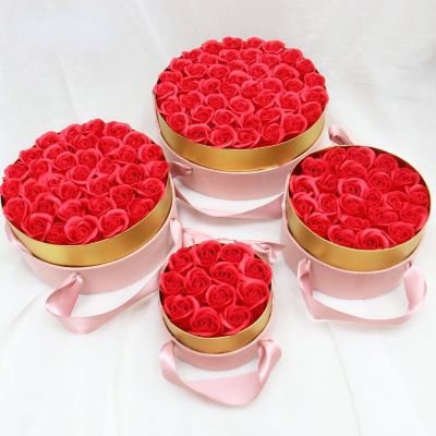 [AYIQ Flower Shop] ดอกไม้นิรันดร์ป้องกันดอกไม้ Rose Hug Bucket ของขวัญกล่องของขวัญวันวาเลนไทน์39; คนรักภรรยาแม่แฟนของขวัญตกแต่งบ้าน