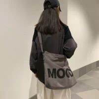 ส่งฟรี bag(BAG1813) กระเป๋าผ้าสะพายข้าง MOOD.ผ้าแคนวาส ผู้ชาย​ ผู้หญิง​ อินเทรนด์​ญี่ปุ่น มี3สี กระเป๋าแฟชั่น กระเป๋าสวยๆ