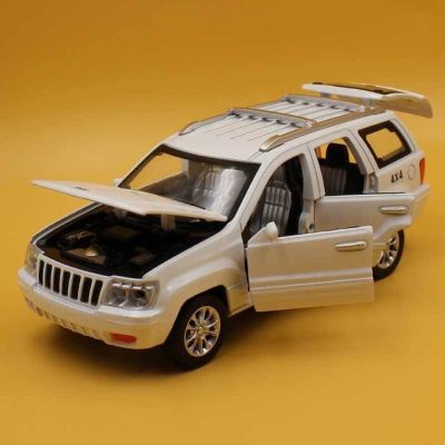 1:32 Grand Cherokee Suv โมเดลรถโลหะผสมโลหะ Diecast รถจำลองเสียงและเบาเด็ก