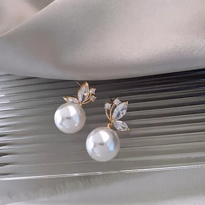 [COD] Micro-inlaid zircon French pearl butterfly earrings womens high-end sense niche design fashion temperament light luxury