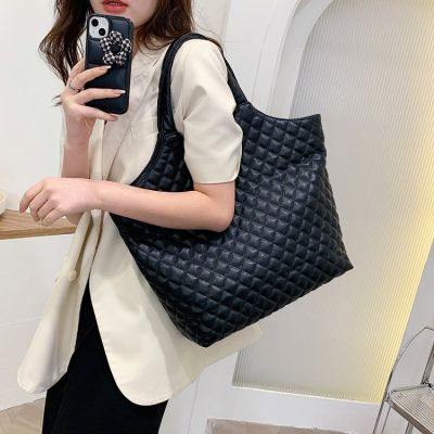 Europe and the United States to restore ancient ways travel bag the 2022 summer new fashion ling from totes big capacity portable shopping bag
