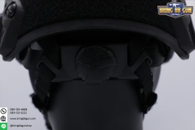 หมวก Fast ปรับท้ายทอยได้(หมวกฟาส) (Fast Helmet MH type) รุ่น Upgrade Version No holes น้ำหนัก : 800 กรัม ขนาด : กว้าง 27.5cm. ยาว 18cm. คุณสมบัติ ： ตัวหมวกผลิตจากวัสดุคุณภาพ แข็งแรงทนทาน และ น้ำหนักเบา ด้านในบุด้วยแผ่นฟองน้ำเสริมเพิ่มความกระชับอย่างดี ที