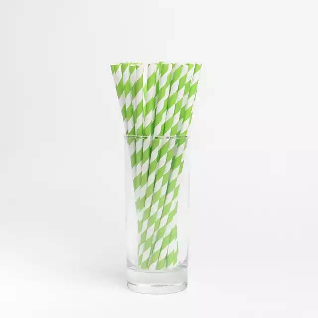หลอดกระดาษ-หลอดดูดน้ำกระดาษ-ลายริ้วสีเขียวอ่อนสลับขาว-6-197-มม-300-ชิ้น-พิเศษ-150-บาท-บรรจุกล่องกระดาษ-eco-friendly-100-จัดส่งฟรี-paper-straws-striped-paper-straws-light-green-amp-white-color-unwrappe