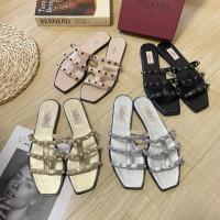 Womens Summer Outdoor Valentinoˉ Flat Sandals Rivet Versatile Personality Internet Celebrity Fairy Style Sandals for Women