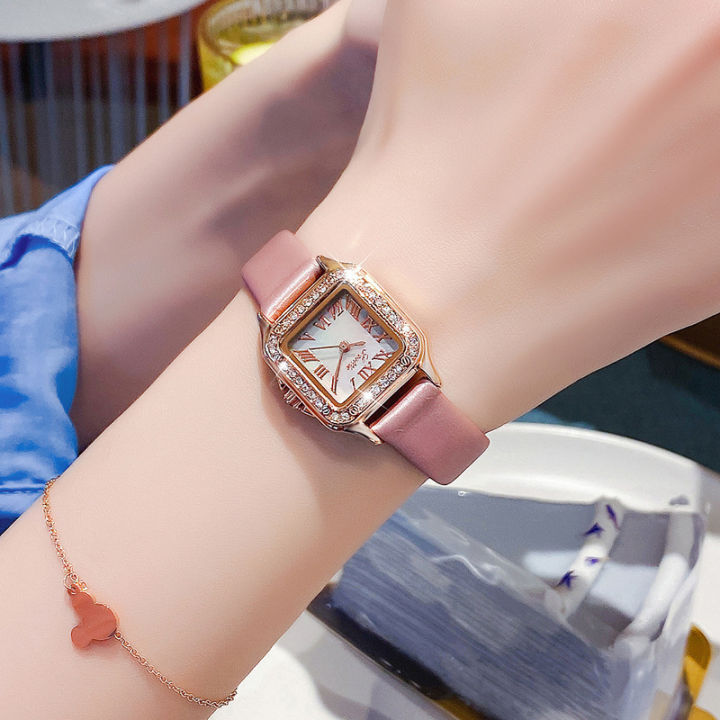 นาฬิกาแฟชั่นผู้หญิง2023ใหม่สไตล์ยุโรปเรียบง่ายอารมณ์แฟชั่นผู้หญิงนาฬิกาอินเทรนด์-rhinestone-ย้อนยุคนาฬิกาสี่เหลี่ยมเล็ก