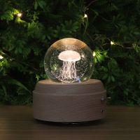 Dropship 3D Rotating Projection Lamp Moon Crystal Ball Night Light Wooden Music Box Rotary Festive Home Decor Birthday Gift Night Lights