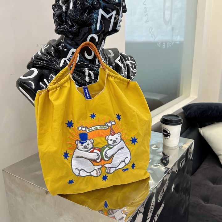 กระเป๋าโท้ทใหม่รูปหมีและโซ่ลูกบอลถุงชอปปิ้งไนล่อนผ้าไนลอนกระเป๋าช้อปปิ้งปักลายดอกไม้หมีญี่ปุ่น