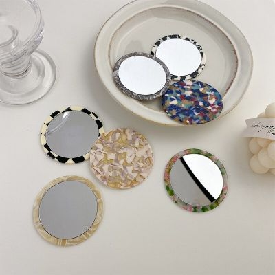 Simple Small Round Mirror Small Pattern Makeup Mirror Portable Mini Round Makeup Mirror Travel Accessories Mirrors