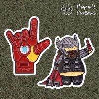 ʕ •ᴥ•ʔ ✿ พร้อมส่ง : เข็มกลัดเซ็ทเทพเจ้าธอร์และมือกัปตันอเมริกา | Thor &amp; Captain America’s Hand Enamel Brooch Pin Set.