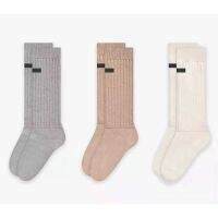 {Socks Shop} กลัวว่าจะมีหมอกในฤดูลำดับที่เจ็ดผ้าฝ้ายถักบริสุทธิ์บนถนนสายหลักถุงเท้ายาวสำหรับทั้งหญิงและชายสไตล์เดียวกัน