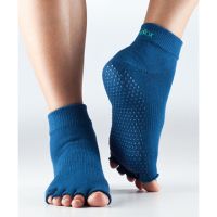 Toesox - ถุงเท้าโยคะกันลื่น Socks Yoga with GRIP รุ่น ANKLE ( HALF TOE ) Dark Blue