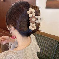 FAQIS Barrette หวานหวานแหววว งานทำมือ ที่หนีบผม คลิปปลาฉลาม ห่วงรัดผม ที่คาดผมขนสัตว์ เครื่องประดับผมเกาหลี คลิปผมผู้หญิง ดอกไม้ทำด้วยผ้าขนสัตว์