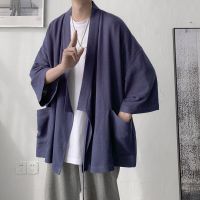 Haori เสื้อผ้าคอสเพลย์แนวสตรีทฮาราจูกุแฟชั่นญี่ปุ่นสีทึบผู้ชายเสื้อคลุมเสื้อคาร์ดิแกนฤดูร้อนสามแขน