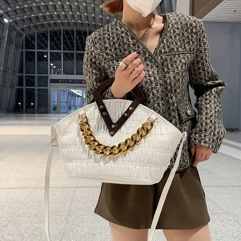 2022 New Style Wooden Handle Hand Bag for Women Top Shoulder Bag Fashion  Purses and Handbag Large Crossbody Bag Designer Satchel