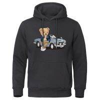 Gentleman Teddy Bear In A Vintage Sports Car Mens Hoodies Hip Hop Street Pullover O-Neck Fashion Hoody Cartoons Loose Sweatshirt Size XS-4XL