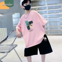 WANDER เสื้อเช็้ตเด็กชาย ชุดเด็กผู้ชาย การพิมพ์ตัวอักษรแฟชั่นเกาหลี ชุดกีฬาสองชิ้นผ้าฝ้ายระบายอากาศสำหรับเด็ก2388