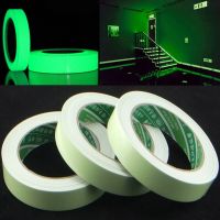 Luminous Tape Green Warning Fluorescent Spike Sticker Continuous Tapes for Easter Theater Stage Party Wall Step Emergency Adhesives  Tape