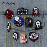 Pinhabit โทรหาฉันเคลือบ Pins สิ่งที่คุณชื่นชอบภาพยนตร์ที่น่ากลัวที่กำหนดเองเข็มกลัดป้ายปกโกธิคพังก์โครงกระดูกเครื่องประดับของขวัญสำหรับเพื่อน