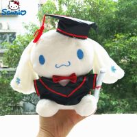 Sanrio Cinnamoroll Kuromi Hello Kitty ของเล่นนิ่มลายการ์ตูนฤดูตุ๊กตารับปริญญาของเล่นตกแต่งตุ๊กตาอะนิเมะสำหรับของขวัญสำหรับเด็ก