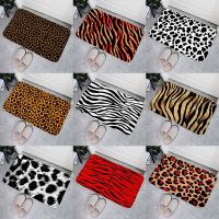 Zebra Tiger Striped Pattern Coral Velvet Carpet Doormat Bedroom Anti-Slip Soft Home Decor Doormat Kitchen Bath Entrance Door Mat