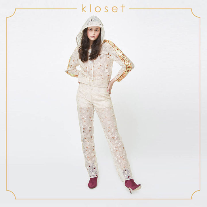 kloset-hooded-lace-jacket-with-detail-on-sleeves-ss19-t023-เสื้อผ้าผู้หญิง-เสื้อผ้าแฟชั่น-เสื้อคลุม-เสื้อแจ๊คเก็ต-เสื้อลูกไม้