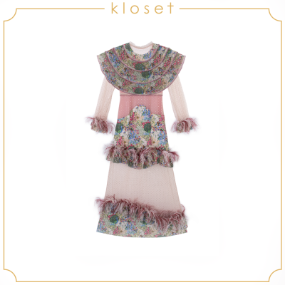 Kloset Sparkling Long Dress With Feather Detail  (SS18-D016)ชุดเดรส ชุดเดรสแขนยาว ชุดเดรสยาว ชุดเดรสผ้าพิมพ์ แต่งขนนก ชุดเดรสแฟชั่น