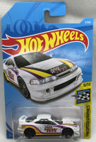 Hot Wheels CUSTOM 01 ACURA INTEGRA GSR สีขาว  9/10....