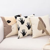 [FAZOZO Home Textile Store] บทคัดย่อสีดำเย็บปักถักร้อย Handprint ปลอกหมอน45x45เซนติเมตรผ้าขนหนูสีขาวที่สะดวกสบายรูปแบบนามธรรมโซฟานอร์ดิกปลอกหมอนตกแต่งบ้าน