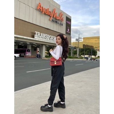 laday-dr-martens-air-wair-martin-boots-crusty-รุ่นรองเท้าผู้หญิง