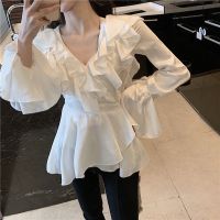 Ruffled Lace-Up Waist Flared Sleeves Super Fairy V-Neck Top เสื้อเชิ้ตสีขาว