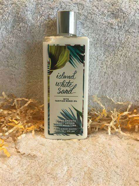 Dưỡng Thể Giữ ẩm Da Bath And Body Works Island White Sand Body Lotion