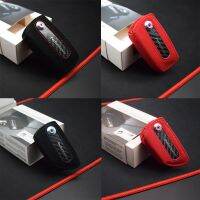 {Lili Car product} ตัวป้องกันกุญแจรถ Coldre กระเป๋าใส่พวงกุญแจประสิทธิภาพที่คลุมสีตราสัญลักษณ์ BMW XDrive 1 2 3 6 Series GT M2 M3อุปกรณ์เสริม M6 M4