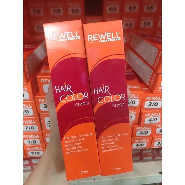 Thuốc Nhuộm Tóc Rewell - Tự tin và khỏe mạnh với màu tóc mới nhờ vào Thuốc Nhuộm Tóc Rewell. Sản phẩm này có các thành phần đặc biệt được pha trộn để đảm bảo màu sắc tự nhiên và bền vững. Dễ sử dụng và không gây tổn thương cho tóc của bạn.