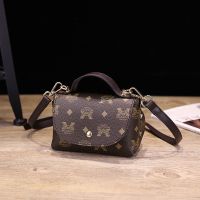 [COD]MK F Wing Bag Women 2022 New Korean Handbag Fashion Versatile One Shoulder Crossbody Bag Mini Bag Fashion Christmas Gift