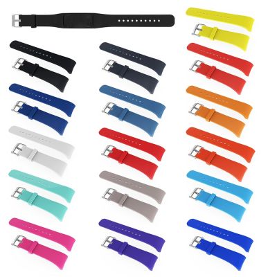 lipika Silicone Watch Band for Samsung Gear Fit 2 Pro R365 Fitness Bracelet Replacement Sport Wrist Strap For Gear Fit2 SM R360 Band