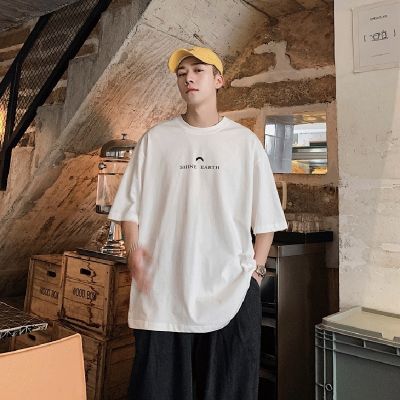 CODTheresa Finger T-shirt 【S-8XL】Japanese fashion casual mens short-sleeved T-shirt Letter print bottoming shirt Oversized loose and comfortable round neck top Trend Tide Short Sleeve T-Shirt