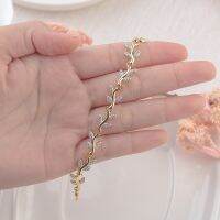 พร้อมส่ง!! สร้อยข้อมือใบมะกอกทอง สร้อยข้อมือสีทอง18K สร้อยข้อมือเกาหลีทอง24K สร้อยข้อมือ XUPINGใส่อาบนำ้ได้ ไม่ลอก ไม่ดำ