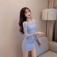 New winter pure red dew to suit her navel long-sleeved T-shirt coat high pockets hip skirts two-piece outfit
