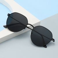 Classic Round Sunglasses Woman Fashion Brand Designer Metal Mirror Sun Glasses Retro Small Frame Oval Lunette Soleil Femme Cycling Sunglasses