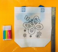 ถุงผ้า ระบายสี ผ้าสปันพร้อมสี 6 แท่ง คละลาย - spunbond bag + 6 pen (mixed design) - Painting bag with 6 color pen (mixed design)