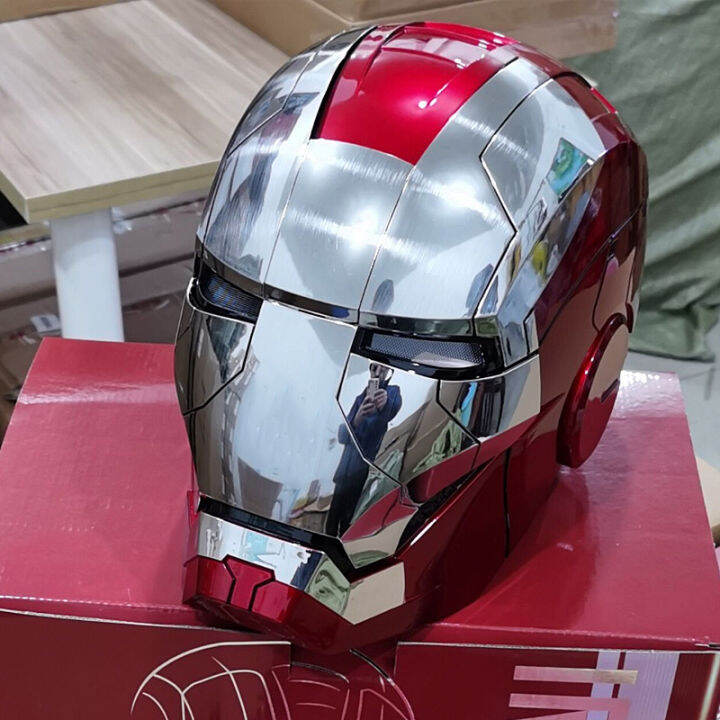 AutoKing Jarvis Iron Man MK5 helmet is wearable, deformable, voice