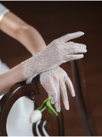 ❡✸✴ Womens Lace Short Wedding Gloves for Bride Courtesy Floral Gloves Evening Wrist Length for Bridal Wedding Свадебные аксессуары