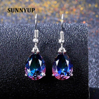 ต่างหูตะขอพลอย Rainbow Topaz ของ Sunny Mystic