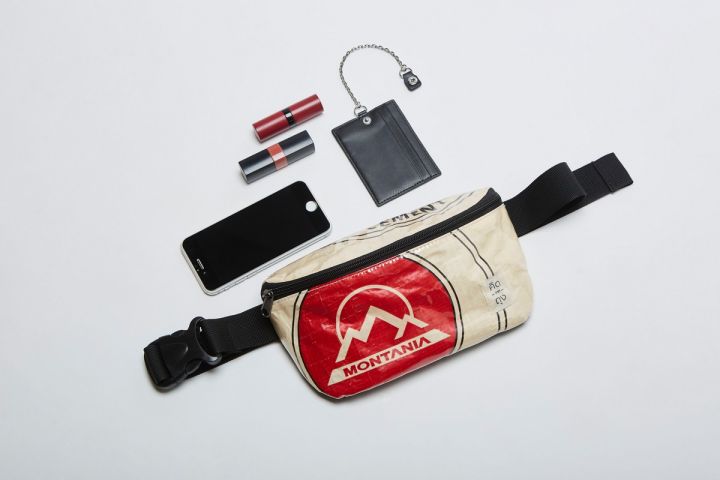 กระเป๋าถุงปูน-รักษ์โลก-montania-messenger-bag-13-bmmg-13-กระเป๋าเมสเซนเจอร์-กระเป๋าสะพายข้าง-กระเป๋าแฟชั่น-กระเป๋ารักษ์โลก-รักสิ่งแวดล้อม
