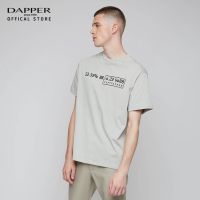 ราคาต่ำสุดDAPPER เสื้อยืด ลาย Emboss Number ทรง Relaxed Fit สีเทา (KRA1525OS)ขนาดเต็มS-3XLS-5XL