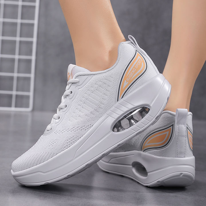 new-ruideng-82257-รองเท้าผ้าใบ-สีขาว-รองเท้าออกกำลังกายเพื่อสุขภาพ-ความสูง-5-cm-น้ำหนักเบา-นุ่ม-ระบายอากาศได้ดี-ไซส์-36-40-มีสินค้าพร้อมส่ง