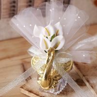 24 set Wedding Favor Boxes Acrylic Swan With Beautiful Lily Flower Wedding Gift Candy Favors Novelty Baby Shower Candy Boxes Gift Wrapping  Bags