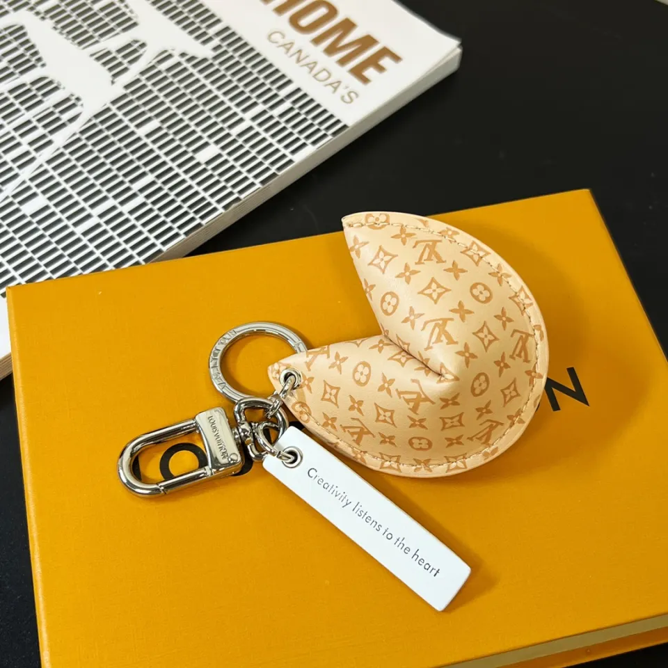 with box) L-VU LV fortune cookie bag pendant lady bag pendant car